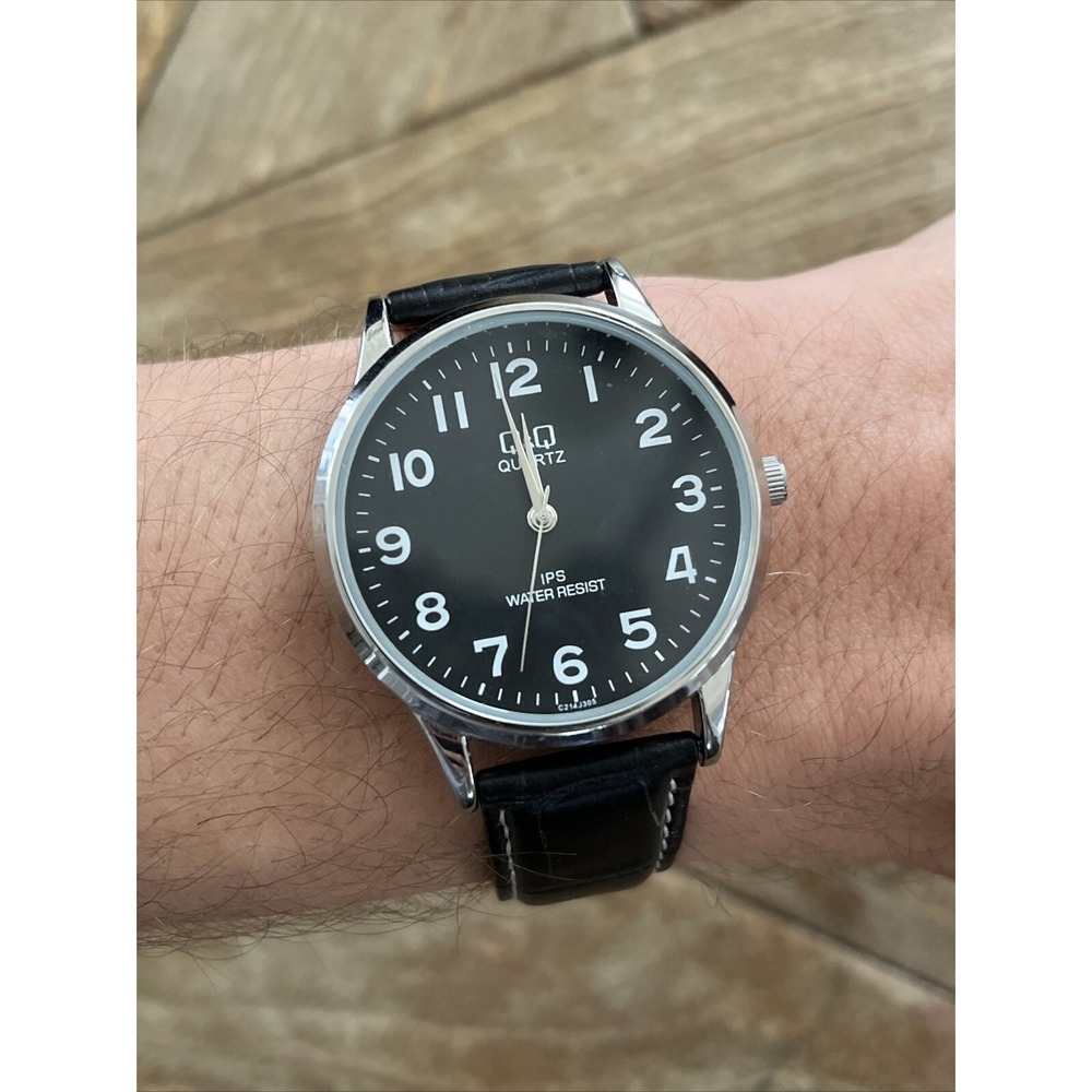 QQ Quartz IPS Water Resistant Men's Wrist Watch With New Battery!